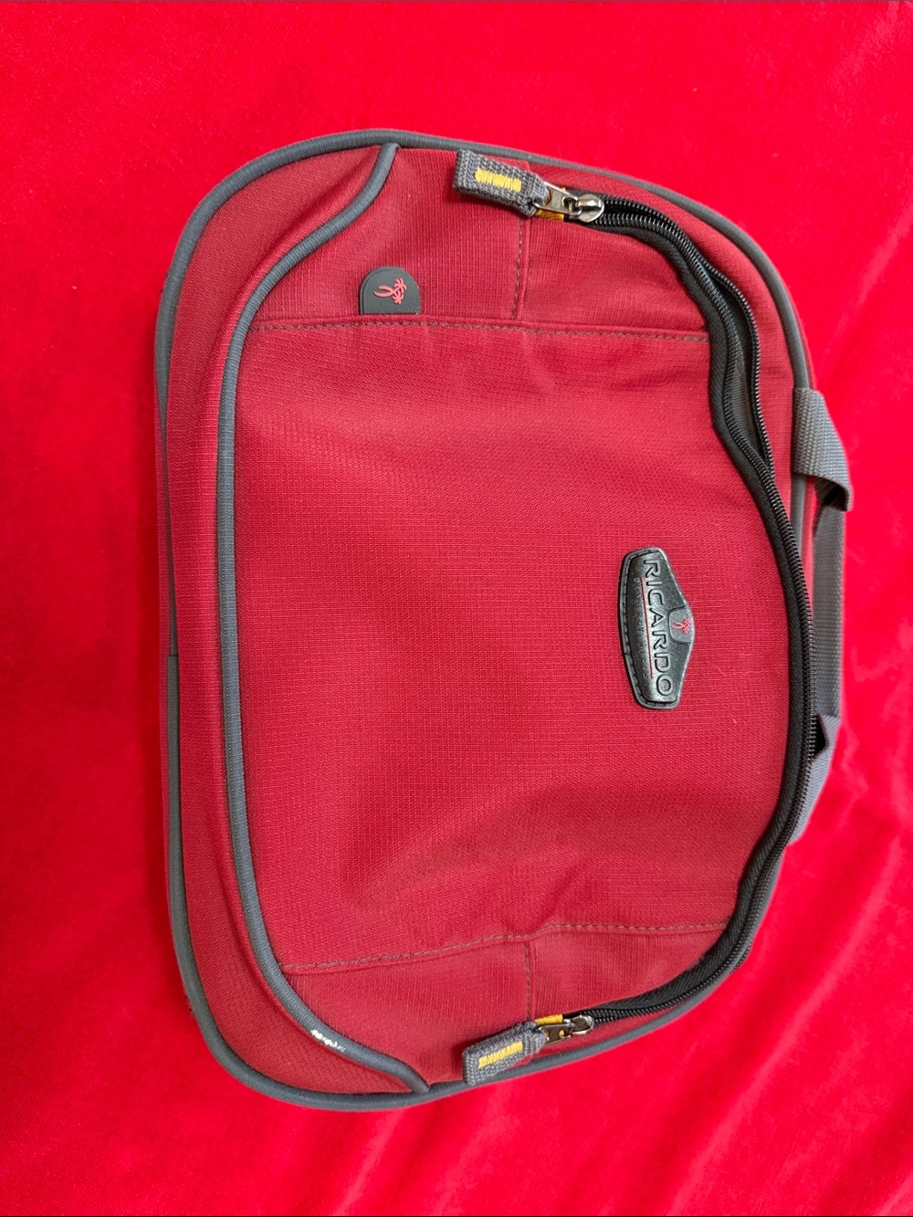 Ricardo Men’s Red Toiletry Dopp Kit